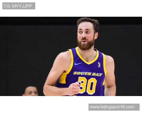 罗马中场博维加盟沃特福德签约半年并附加五年续约选项