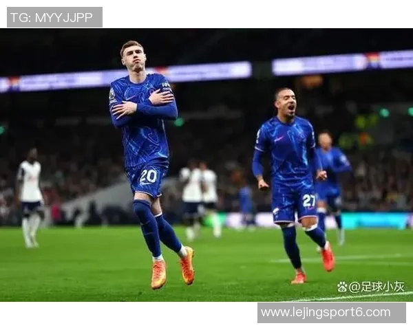 安塞尔米诺精彩头球破门助多特在第41分钟取得领先