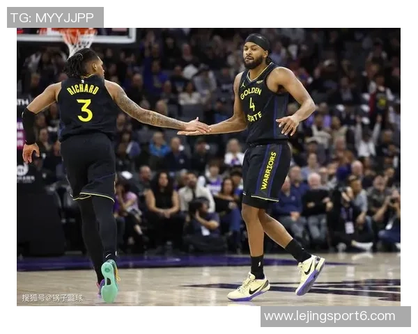 穆迪首发表现亮眼23分钟内贡献14分三分球命中率提升助力球队