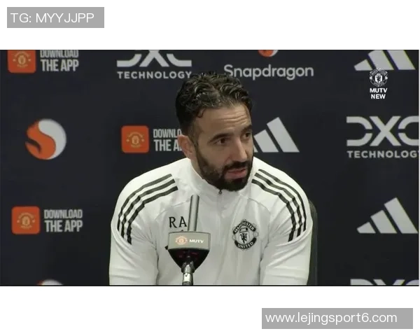 曼联青训小将社交媒体质疑主帅阿莫林引发争议是否应当如此