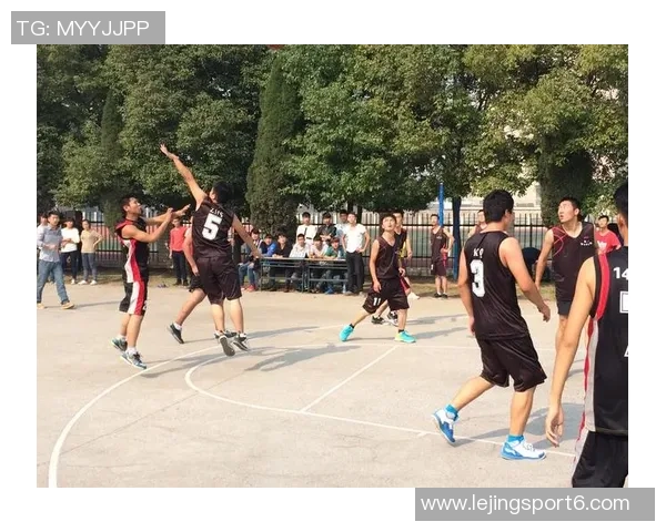 哈特在阿布扎比分享篮球魅力感受团结与激情的力量